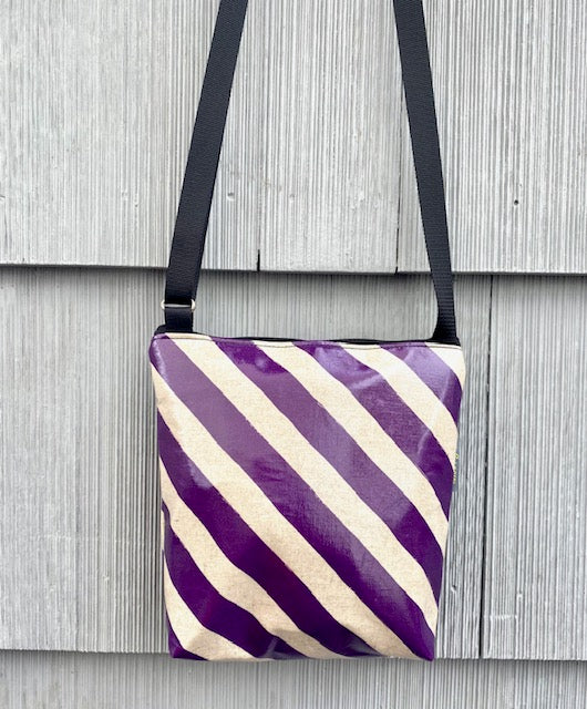 Medium Travel Purse in Striped purple