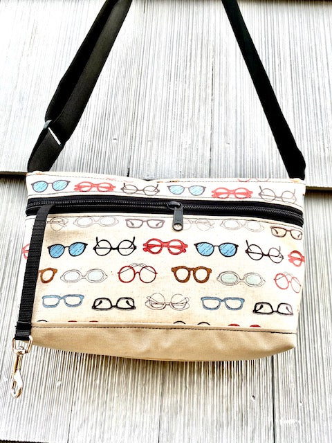 Cream 2025 messenger bag