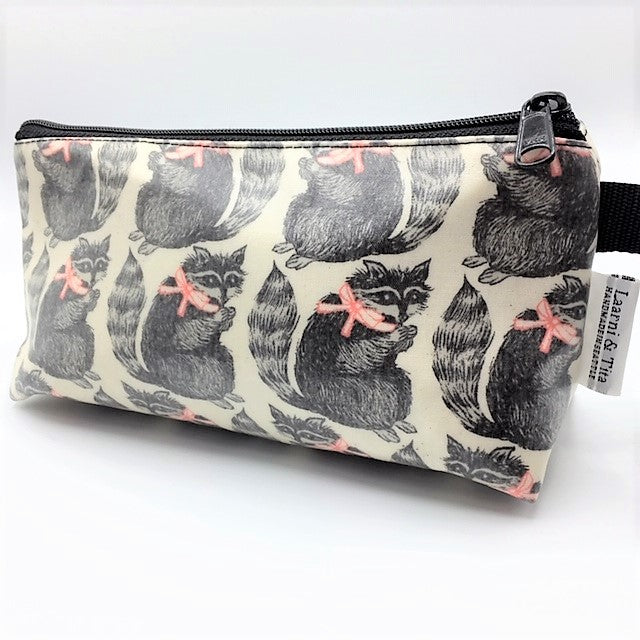 Medium Makeup Bag in Raccoons